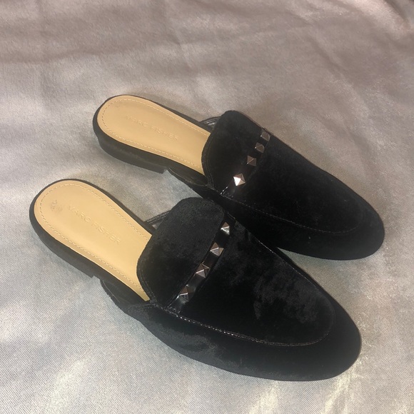 Marc Fisher Flats - Picture 2 of 6